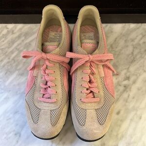 Pink/Beige Puma Easy Rider Sneaker